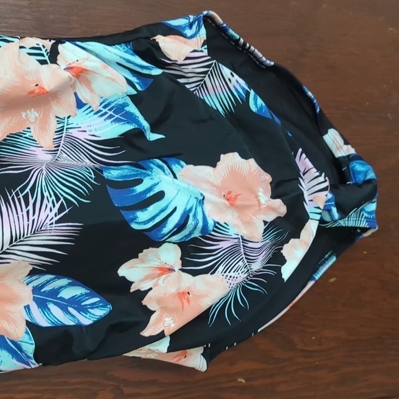 DKNY Floral Black Tie Halter One Piece Swimsuit Size XXL - Picture 3 of 6